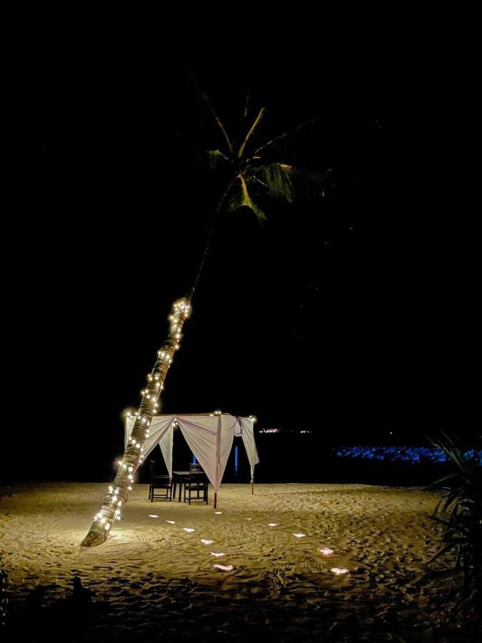 Nihaali Maldives Hotell Kudarikilu Eksteriør bilde